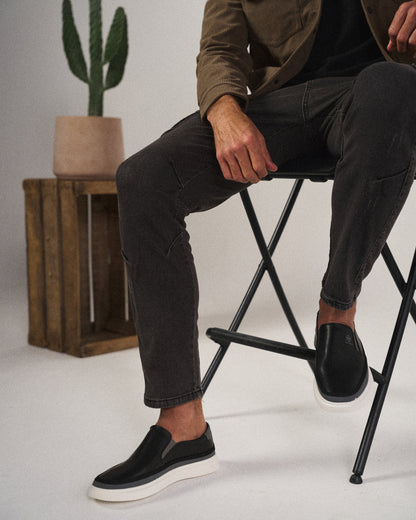 Men’s Slip On Shoes | Low-Top Contrast Sole