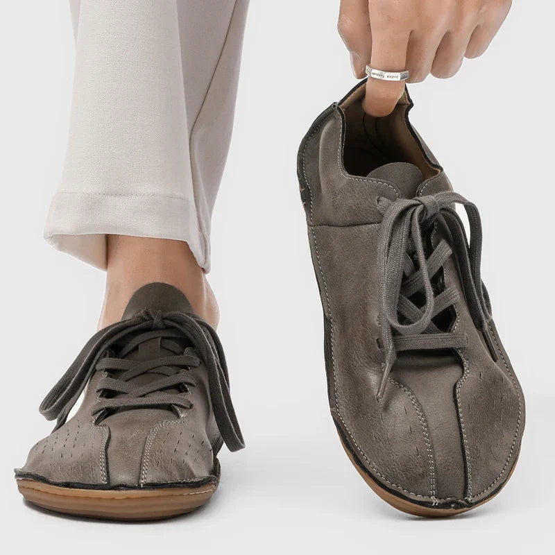 Sullivan Wide Toe Walking Shoes